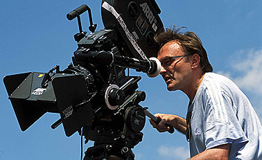 Danny Boyle behind the camera during the filming of Millions. Courtesy Fox Searchlight Pictures. 