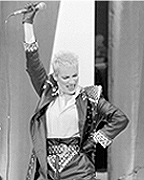 Annie Lennox of the Eurythmics. Photo by Dave Hogan/Hulton Archive/Getty Images.