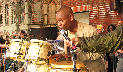 Dave Chappelle hosts a dream lineup of hip-hop stars in Dave Chappelle's Block Party. Courtesy Odeon Films. 