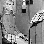 Nancy Sinatra. (Daily Express/Express/Getty Images)

