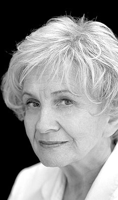 Alice Munro won the 2004 Giller Prize for her latest anthology of short fiction, Runaway. Photo by Derek Shapton  Courtesy McClelland and Stewart