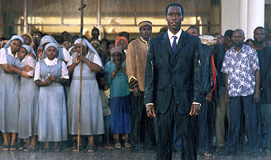 Don Cheadle as Paul Rusesabagina in Hotel Rwanda. Photo by Frank Connor. Courtesy United Artists