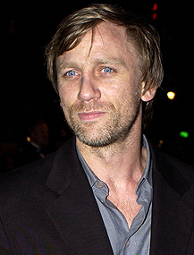 Actor Daniel Craig at the London, England premiere of the 2002 film, Road to Perdition.  Photo John Li/Getty Images.