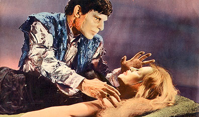 A moment of quiet romantic reflection from The Mask: Canada's initial foray into the 3-D horror genre.