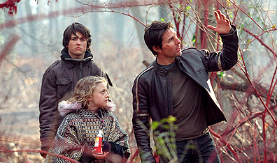Not out of the woods: Ray (Cruise) with daughter Rachel (Fanning) and son Robbie (Justin Chatwin). Photo Frank Masi. Courtesy Paramount Pictures.